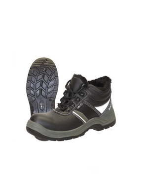 Зимние ботинки 